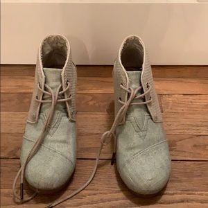 Toms Wedges